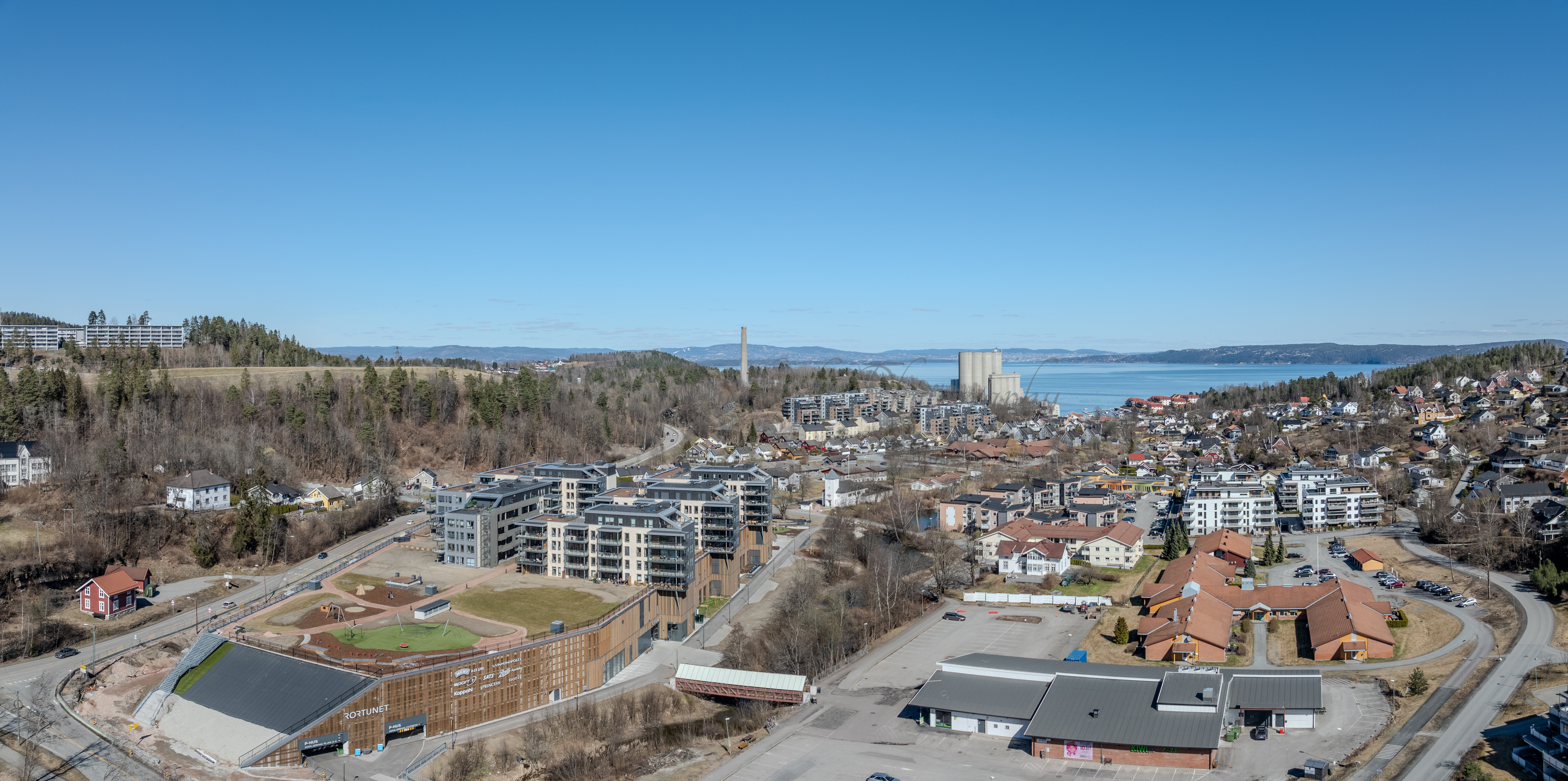 Shopping center seen from upon high